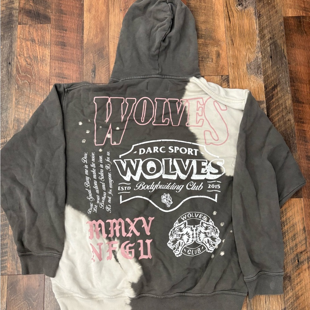 Darc Sport Wolves Graphic Hoodie in Gray and Cream
